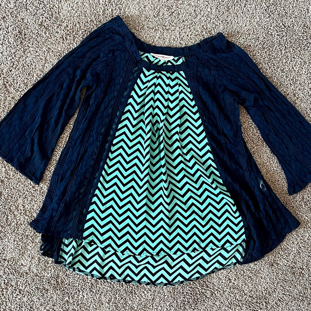 Altar’d State Womens size Medium Tunic top